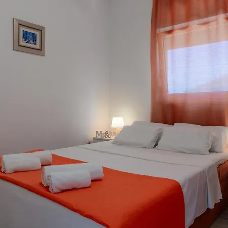 Apartament Tt *