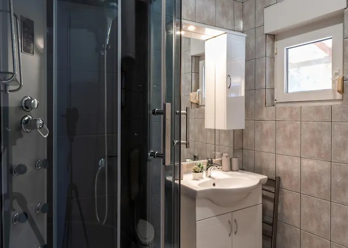 Tt Apartment Vir