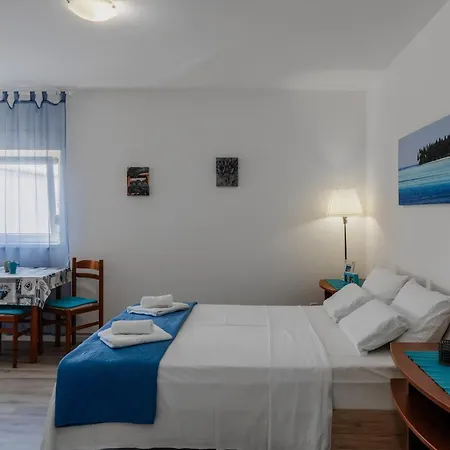 Tt Apartment *