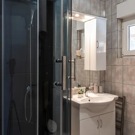 Tt Apartment Vir